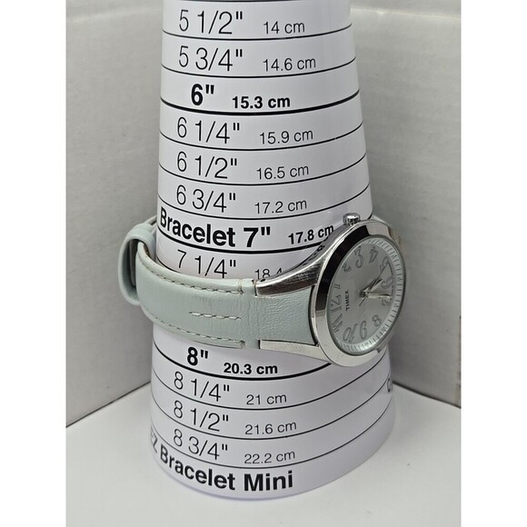 Timex Easy Reader T2H531 Womens White Blue Leather Watch Indiglo New Battery - Picture 8 of 12